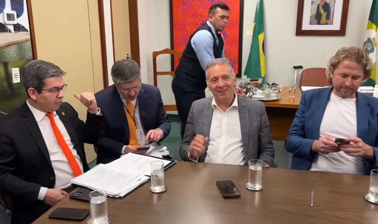 LDO: Líderes do governo pedem que votação seja adiada para 'correções' no relatório de Danilo Forte