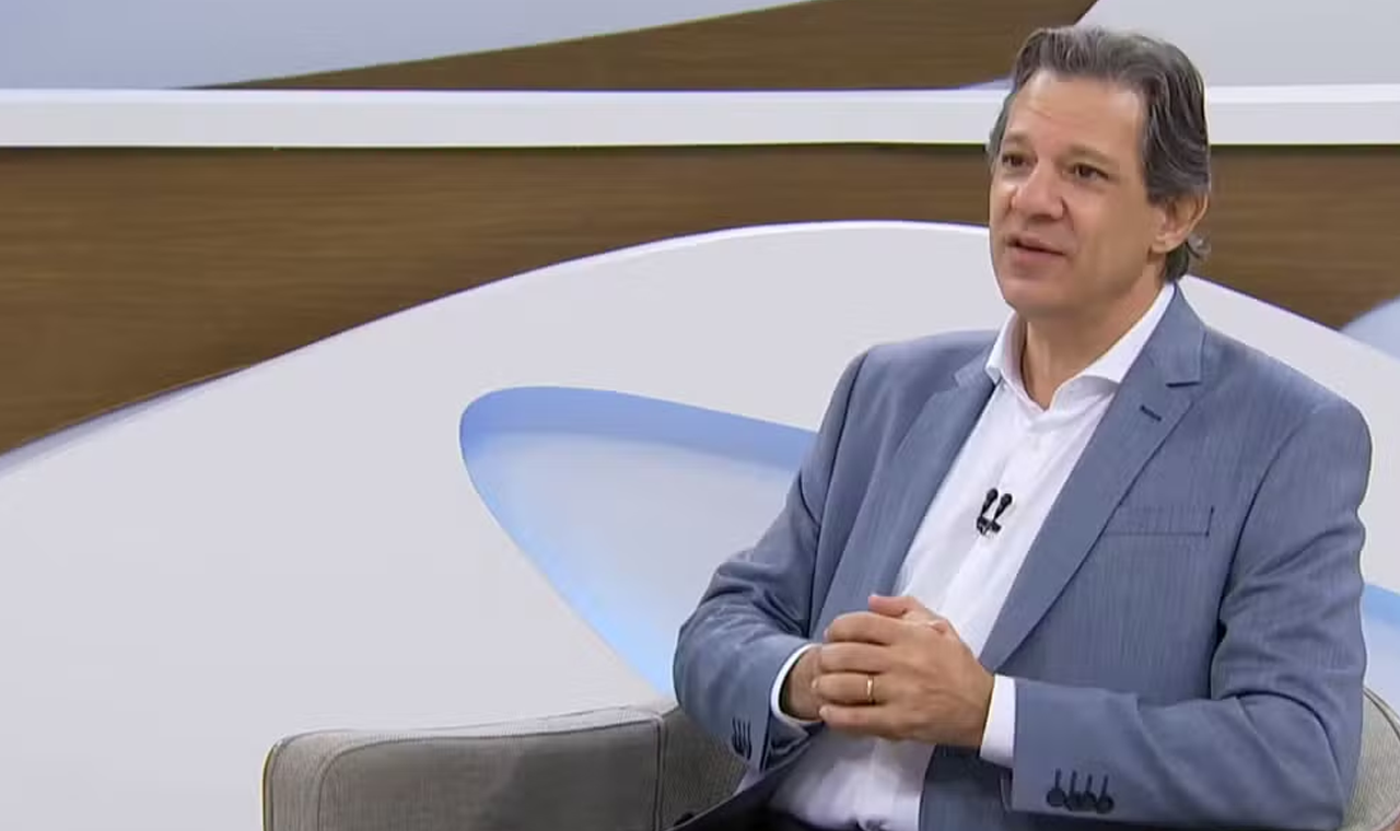 Haddad diz que governo fará nova revisão na faixa de isenção do Imposto de Renda em 2024