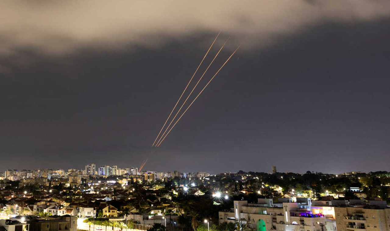 Israel lança ataque contra o Irã, diz imprensa dos EUA