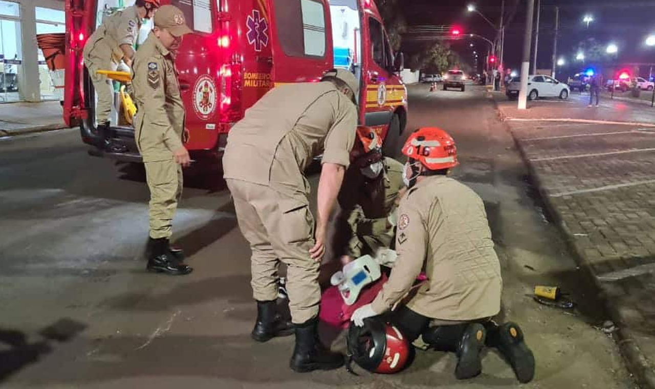 ACIDENTE DE TRÂNSITO NA ÁREA CENTRAL DE QUIRINÓPOLIS