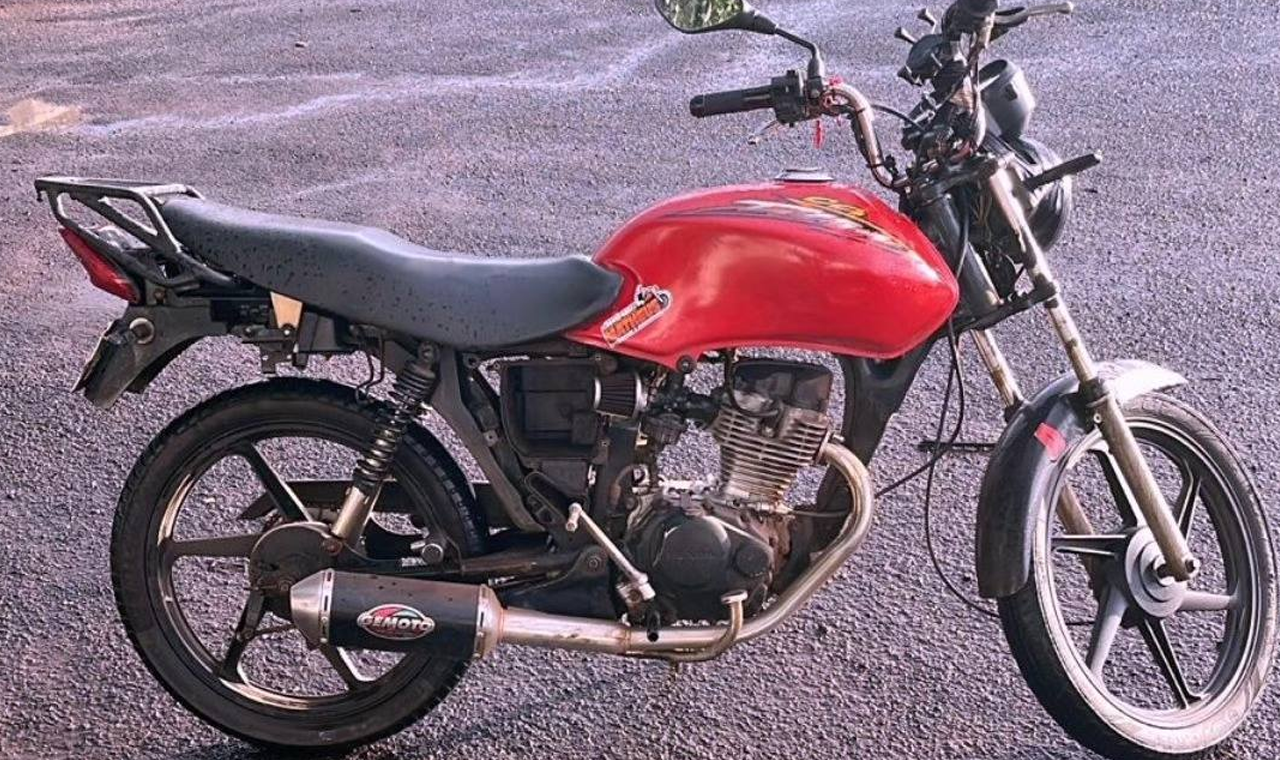 ADOLESCENTE FOI FLAGRADO COM VEÍCULO IRREGULAR EM QUIRINÓPOLIS