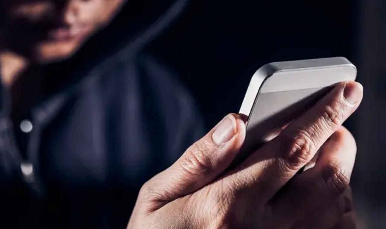 TRIO É PRESO EM FLAGRANTE APÓS ROUBAR CELULAR EM QUIRINÓPOLIS