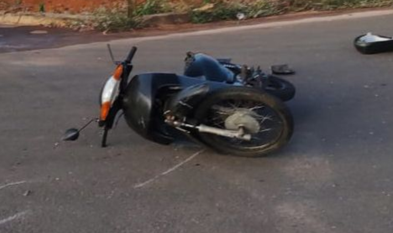 MOTOCICLISTA FICA FERIDO EM ACIDENTE E CONDUTOR FOGE SEM PRESTAR SOCORRO EM QUIRINÓPOLIS