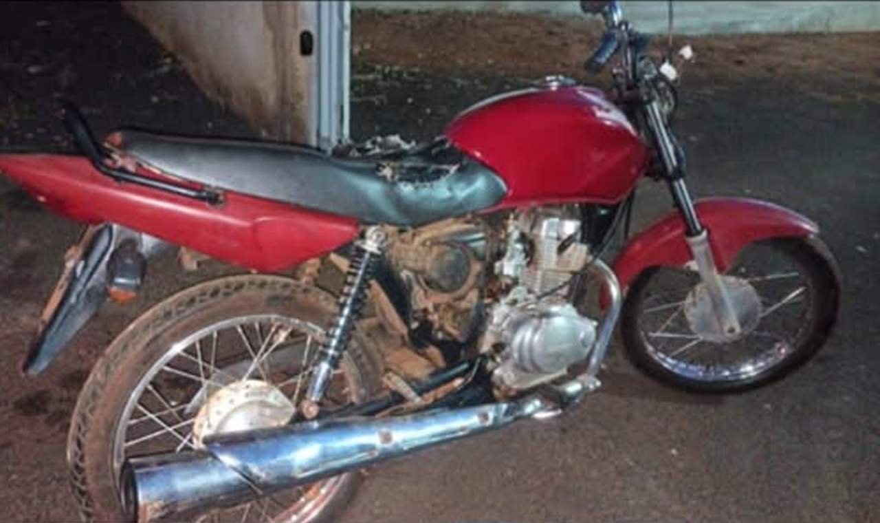 PM RECUPERA MOTO FURTADA EM MENOS DE TRÊS HORAS EM QUIRINÓPOLIS