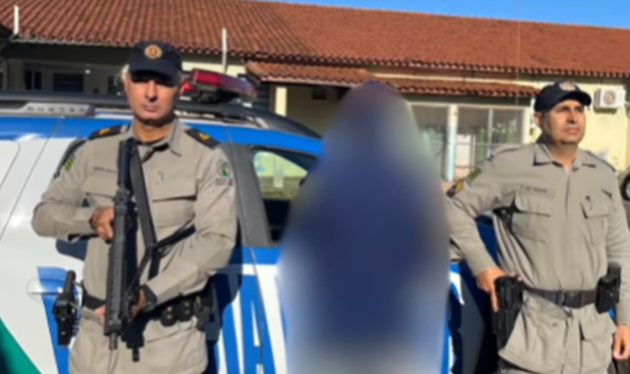 FORAGIDA DA JUSTIÇA É PRESA DURANTE PATRULHAMENTO EM SÃO SIMÃO
