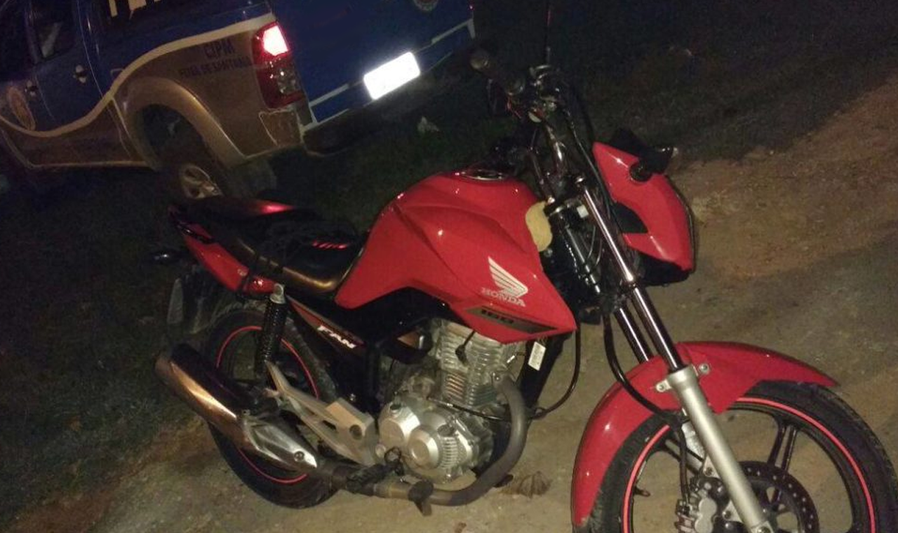 MOTOCICLETA FURTADA FOI RECUPERADA EM QUIRINÓPOLIS APÓS INVESTIGAÇÃO DA PRÓPRIA VÍTIMA
