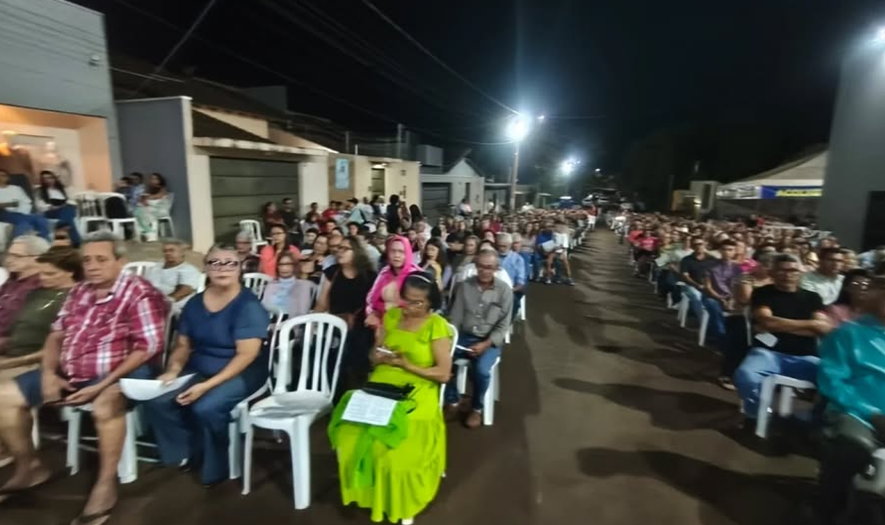 TERÇO DE SÃO JOÃO REUNIU MULTIDÃO EM QUIRINÓPOLIS