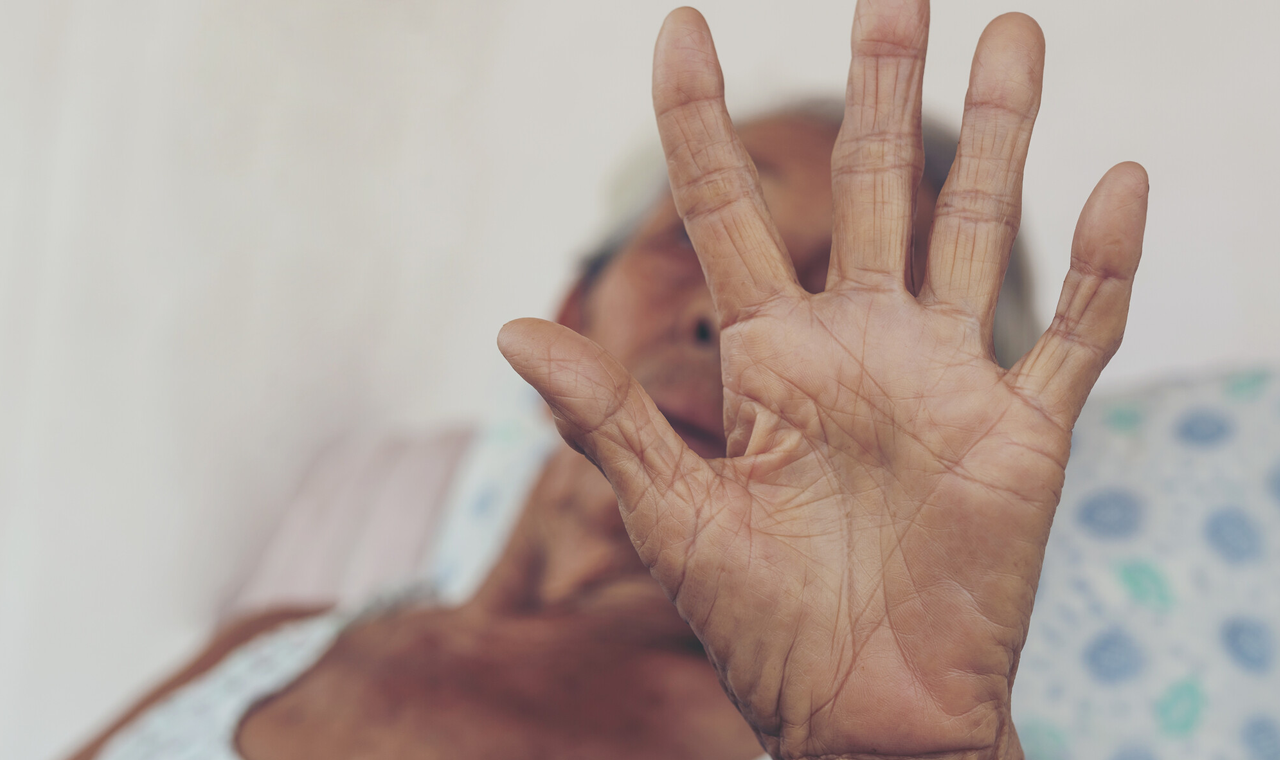 IDOSA DE 86 ANOS ACUSA FILHA DE AGRESSÃO E SUSPEITA É PRESA EM QUIRINÓPOLIS