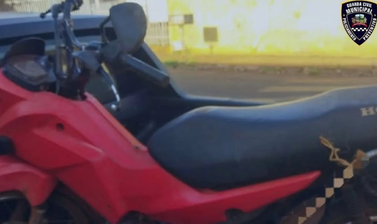 MOTOCICLETA É FURTADA E RECUPERADA PELA GCM EM QUIRINÓPOLIS