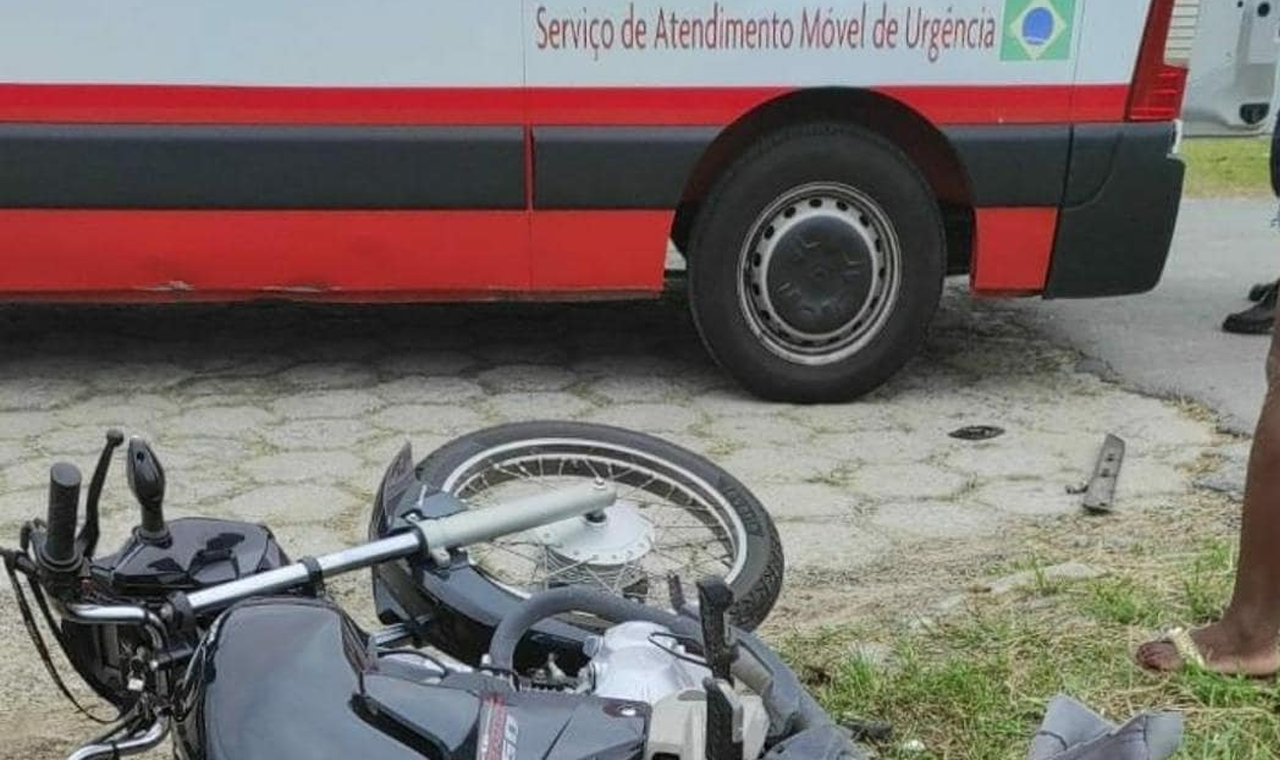 ACIDENTE ENTRE DUAS MOTOCICLETAS É REGISTRADO NO BAIRRO SÃO FRANCISCO
