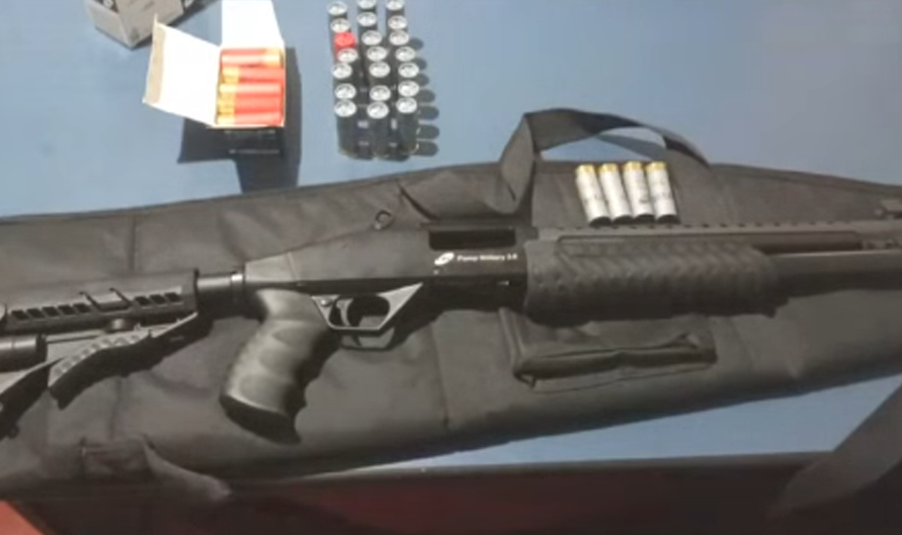 POLÍCIA MILITAR APREENDE ARMA DE FOGO DURANTE CONFUSÃO EM BAR EM GOUVELÂNDIA