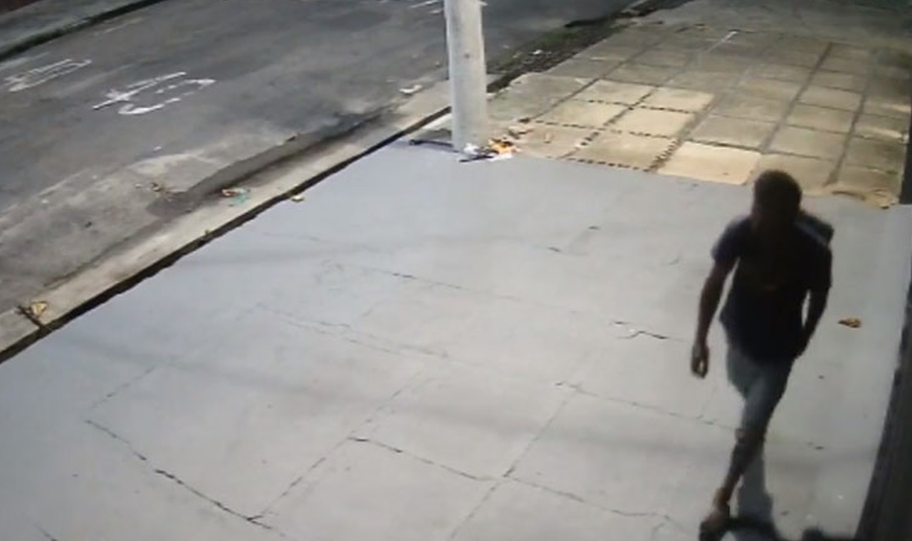 RESIDÊNCIA É INVADIDA E CELULAR FURTADO EM QUIRINÓPOLIS