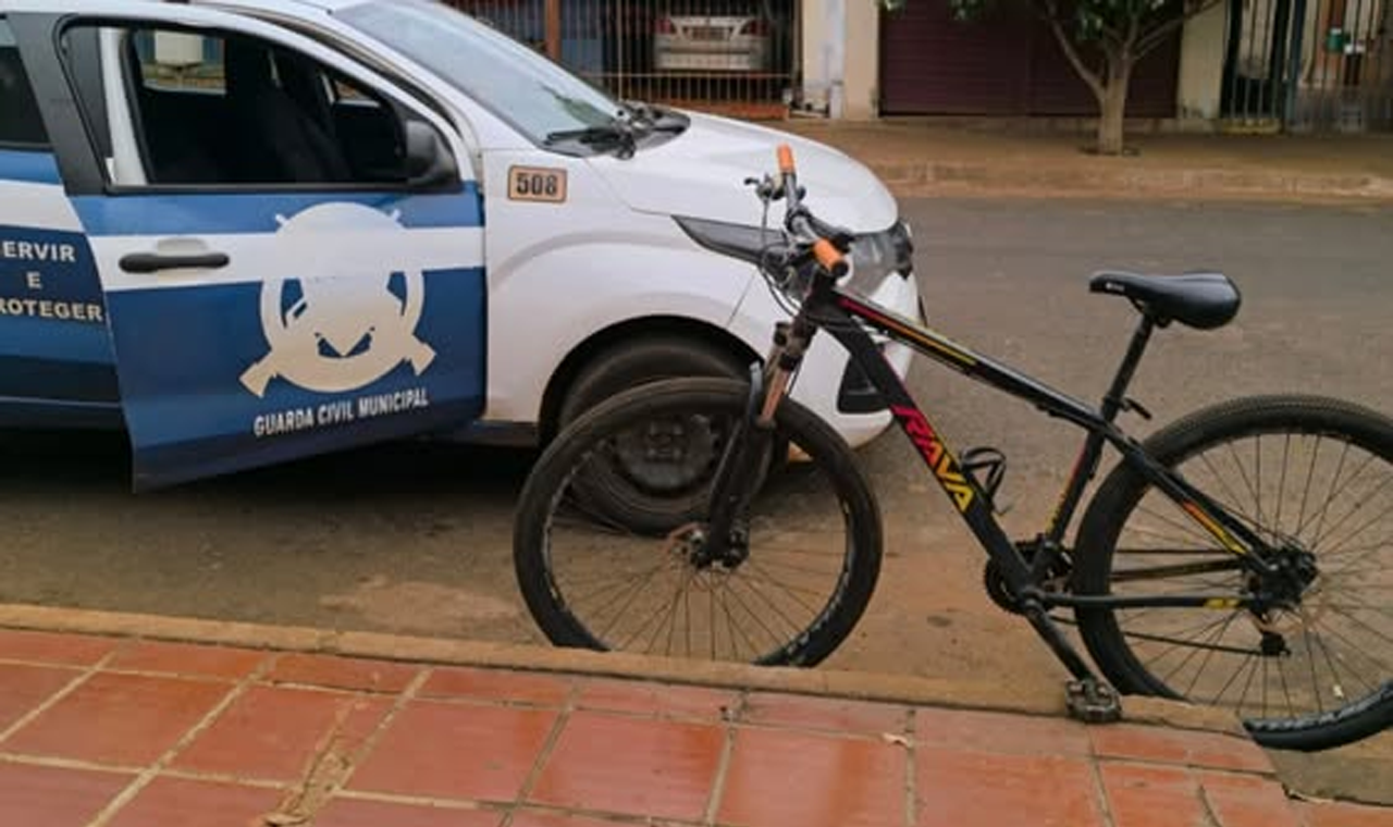BICICLETA FURTADA É RECUPERADA EM QUIRINÓPOLIS