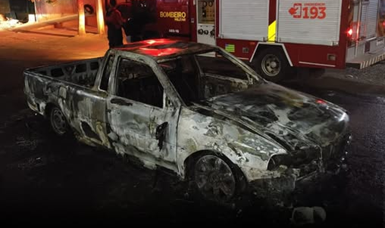 HOMEM É ESFAQUEADO E TEM CARRO INCENDIADO APÓS BRIGA EM ESPAÇO DE SOM