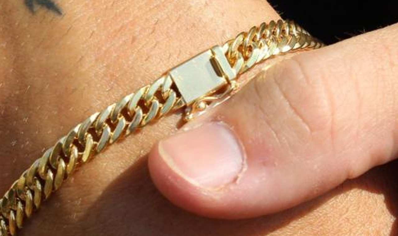 PULSEIRA DE OURO FURTADA É LOCALIZADA EM RELOJOARIA DE CACHOEIRA ALTA