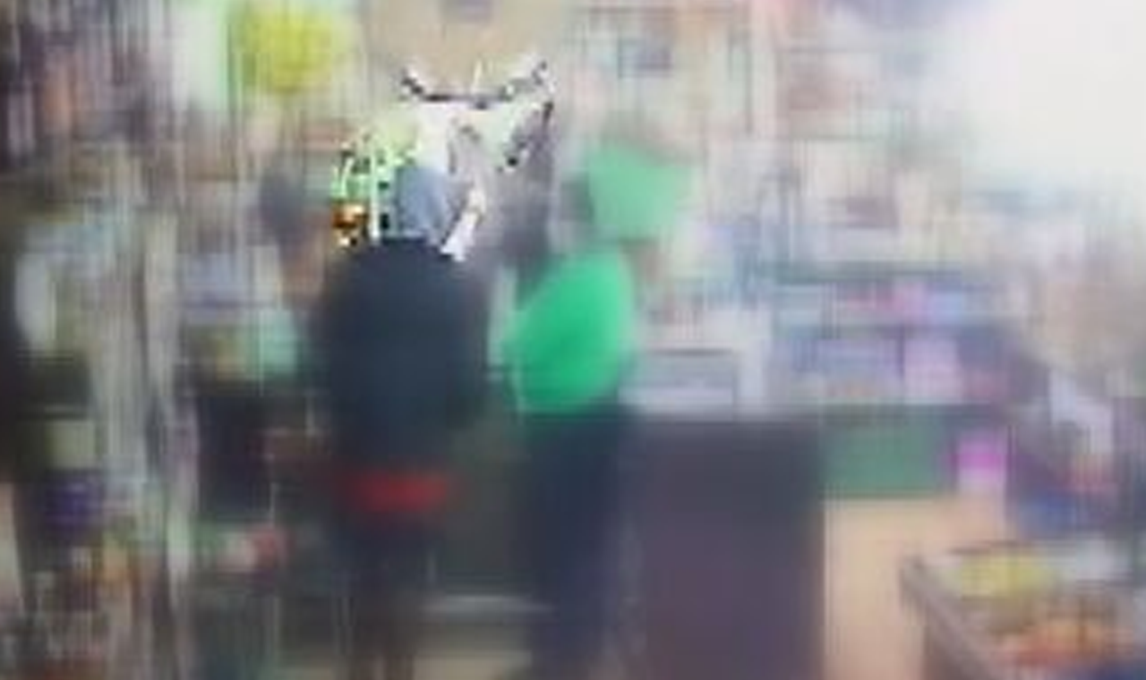 ROUBO DE MOTOCICLETA E CELULAR É REGISTRADO NO CENTRO DE QUIRINÓPOLIS