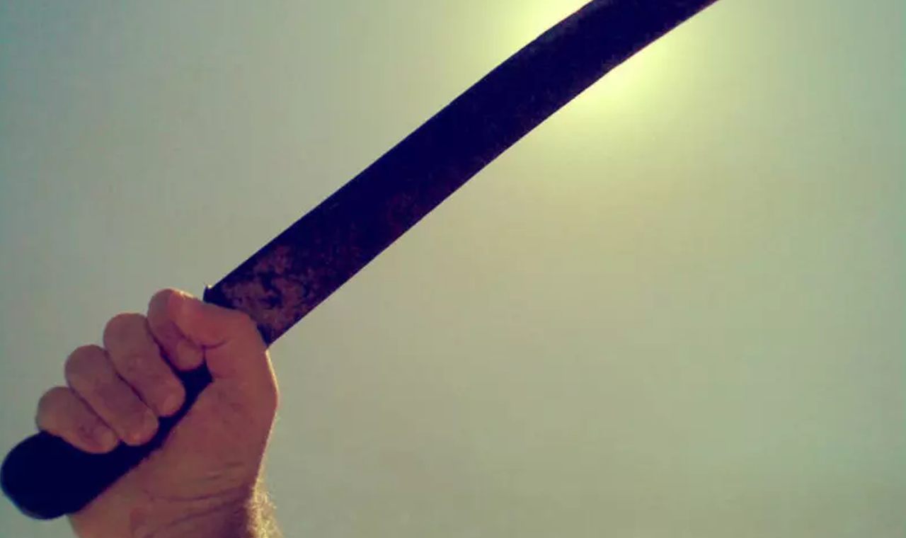 MULHER FICA FERIDA APÓS AGRESSÕES E ATAQUE COM FACÃO EM QUIRINÓPOLIS